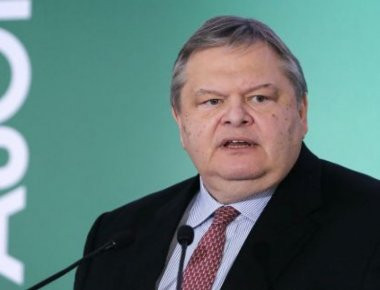Ε. Βενιζέλος: «Η καθαρή έξοδος από μνημόνιο σημαίνει και την αποδοχή του τέταρτου»
